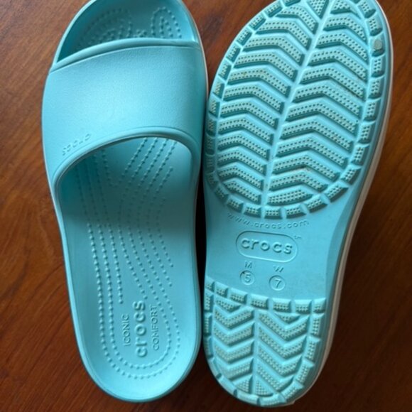 Aqua Crocs Platform Slides Sz 7 - Picture 6 of 8